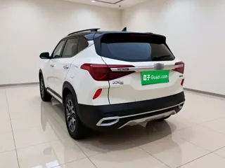Kia KX3 2020 купить из Китая, цена 1 379 000 ₽ — Suifenhe Auto