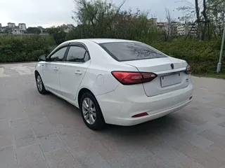 Roewe 360 2018 купить из Китая, цена 990 000 ₽ — Suifenhe Auto
