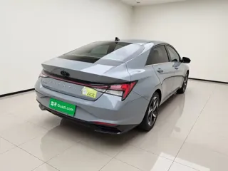 Hyundai Elantra 2023 купить из Китая, цена 1 369 000 ₽ — Suifenhe Auto
