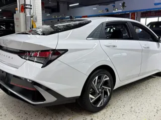 Hyundai Elantra 2023 купить из Китая, цена 1 606 000 ₽ — Suifenhe Auto