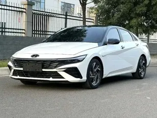 Hyundai Elantra 2023 купить из Китая, цена 1 834 000 ₽ — Suifenhe Auto