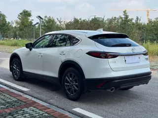 Mazda CX-4 2021 купить из Китая, цена 2 204 000 ₽ — Suifenhe Auto