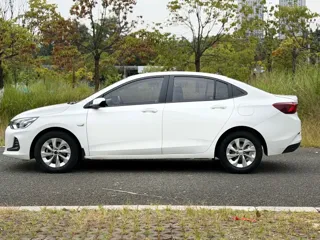 Chevrolet Cavalier 2022 купить из Китая, цена 816 000 ₽ — Suifenhe Auto