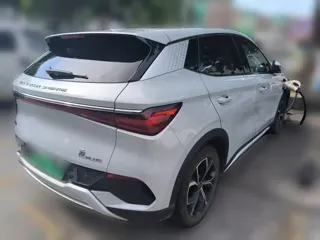 BYD Yuan 2023 купить из Китая, цена 3 305 000 ₽ — Suifenhe Auto