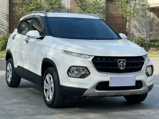 Baojun 510 2020 купить из Китая, цена 1 118 000 ₽ — Suifenhe Auto