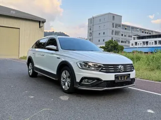 Volkswagen C-TREK 2018 купить из Китая, цена 1 220 000 ₽ — Suifenhe Auto