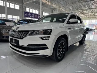 Skoda Karoq 2023 купить из Китая, цена 2 105 000 ₽ — Suifenhe Auto