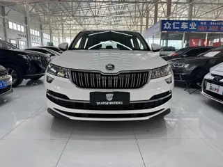 Skoda Karoq 2023 купить из Китая, цена 2 105 000 ₽ — Suifenhe Auto