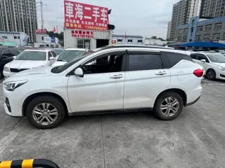Haval M6 2019 купить из Китая, цена 1 161 000 ₽ — Suifenhe Auto