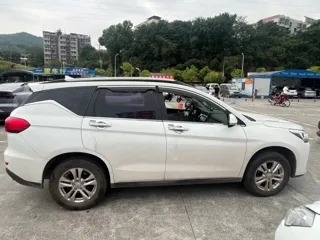 Haval M6 2019 купить из Китая, цена 1 161 000 ₽ — Suifenhe Auto