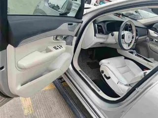Volvo XC90 2024 купить из Китая, цена 8 503 000 ₽ — Suifenhe Auto