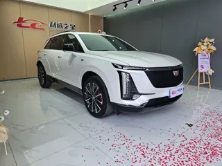 Cadillac XT5 2024 купить из Китая, цена 5 512 000 ₽ — Suifenhe Auto