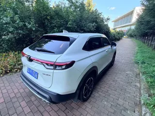 Honda Vezel 2024 купить из Китая, цена 2 591 000 ₽ — Suifenhe Auto