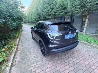 Honda Vezel 2022 купить из Китая, цена 1 744 000 ₽ — Suifenhe Auto