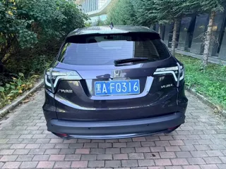 Honda Vezel 2022 купить из Китая, цена 1 744 000 ₽ — Suifenhe Auto