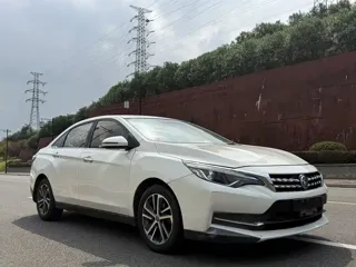 Venucia D60 2018 купить из Китая, цена 1 081 000 ₽ — Suifenhe Auto