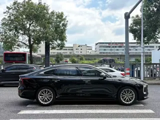 Bestune B70 2024 купить из Китая, цена 2 452 000 ₽ — Suifenhe Auto