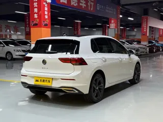 Volkswagen Golf 2024 купить из Китая, цена 2 149 000 ₽ — Suifenhe Auto