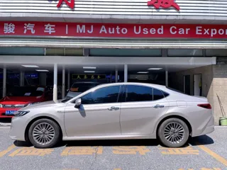 Toyota Camry 2025 купить из Китая, цена 4 020 000 ₽ — Suifenhe Auto