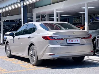 Toyota Camry 2025 купить из Китая, цена 4 020 000 ₽ — Suifenhe Auto