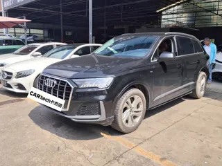 Audi Q7 2024 купить из Китая, цена 7 646 000 ₽ — Suifenhe Auto