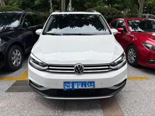 Volkswagen Touran 2023
