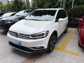 Volkswagen Touran 2023 купить из Китая, цена 2 105 000 ₽ — Suifenhe Auto