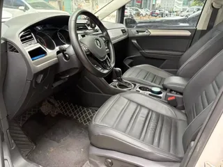 Volkswagen Touran 2023 купить из Китая, цена 2 105 000 ₽ — Suifenhe Auto