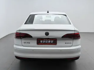 Volkswagen Bora 2021 купить из Китая, цена 1 396 000 ₽ — Suifenhe Auto