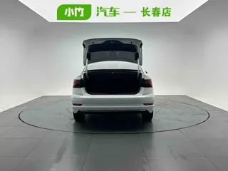 Volkswagen Sagitar 2022 купить из Китая, цена 1 549 000 ₽ — Suifenhe Auto