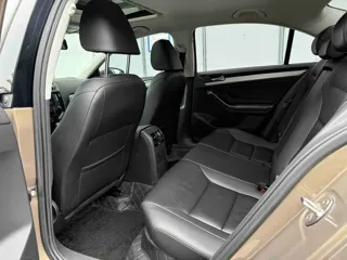 Volkswagen Sagitar 2019 купить из Китая, цена 1 468 000 ₽ — Suifenhe Auto