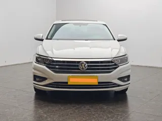 Volkswagen Sagitar 2022 купить из Китая, цена 1 395 000 ₽ — Suifenhe Auto