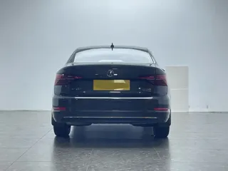 Volkswagen Sagitar 2022 купить из Китая, цена 1 445 000 ₽ — Suifenhe Auto