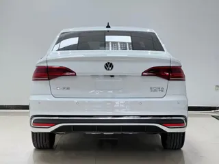 Volkswagen Bora 2023 купить из Китая, цена 1 425 000 ₽ — Suifenhe Auto