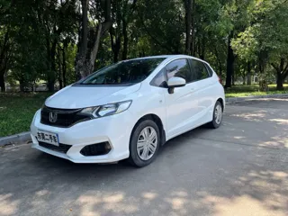 Honda Fit 2018 купить из Китая, цена 1 175 000 ₽ — Suifenhe Auto