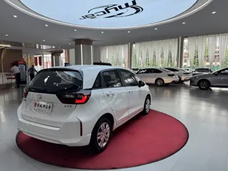 Honda Fit 2021 купить из Китая, цена 1 201 000 ₽ — Suifenhe Auto