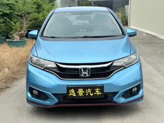 Honda Fit 2018 купить из Китая, цена 1 346 000 ₽ — Suifenhe Auto