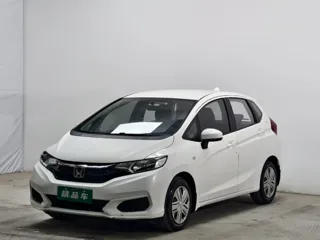 Honda Fit 2019 купить из Китая, цена 1 159 000 ₽ — Suifenhe Auto
