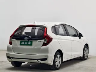 Honda Fit 2019 купить из Китая, цена 1 159 000 ₽ — Suifenhe Auto