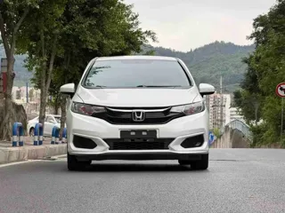 Honda Fit 2019 купить из Китая, цена 1 350 000 ₽ — Suifenhe Auto