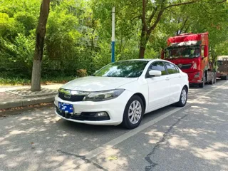 Qoros 3 2019 купить из Китая, цена 1 068 000 ₽ — Suifenhe Auto