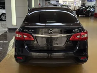 Nissan Sylphy 2023 купить из Китая, цена 1 189 000 ₽ — Suifenhe Auto