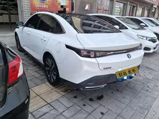 Changan Eado 2025 купить из Китая, цена 2 630 000 ₽ — Suifenhe Auto