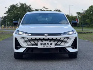 Changan Eado 2025 купить из Китая, цена 2 764 000 ₽ — Suifenhe Auto