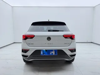 Volkswagen T-ROC 2022 купить из Китая, цена 1 818 000 ₽ — Suifenhe Auto