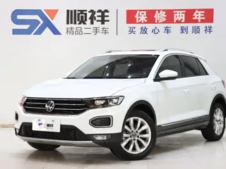Volkswagen T-ROC 2021 купить из Китая, цена 1 663 000 ₽ — Suifenhe Auto