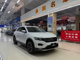 Volkswagen T-ROC 2023 купить из Китая, цена 1 779 000 ₽ — Suifenhe Auto
