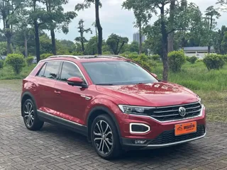 Volkswagen T-ROC 2020 купить из Китая, цена 1 517 000 ₽ — Suifenhe Auto