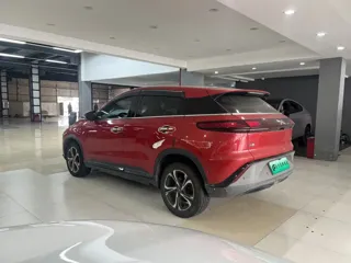 XPeng G3 2020 купить из Китая, цена 2 930 000 ₽ — Suifenhe Auto