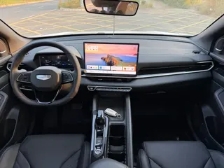 Geely Binyue 2025 купить из Китая, цена 2 413 000 ₽ — Suifenhe Auto